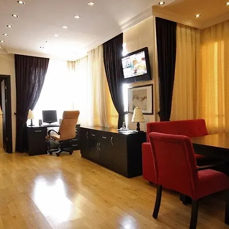 Hotel My House 2*